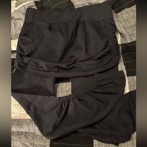 Athleta Skirted Leggings Size L Black Active Stretch